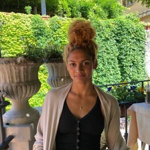 Meet your Posher, Jada